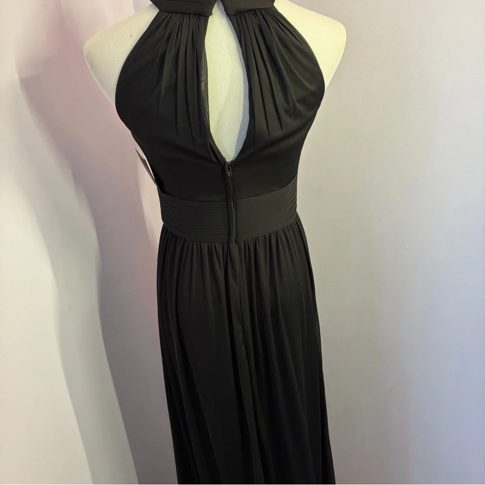 David’s Bridal Long Chiffon Crisscross Dress, NWT, Size 4 - Picture 7 of 11